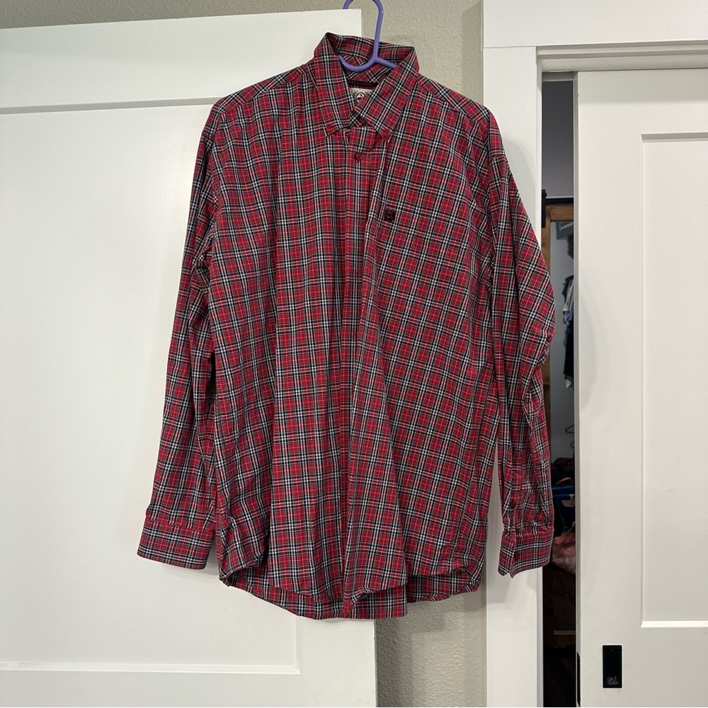 Men’s red cinch shirt